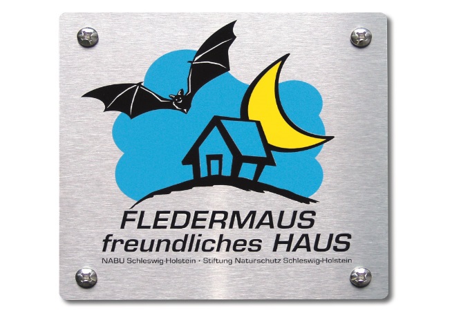 Plakette Fledermausfreundliches Haus - NABU Archiv