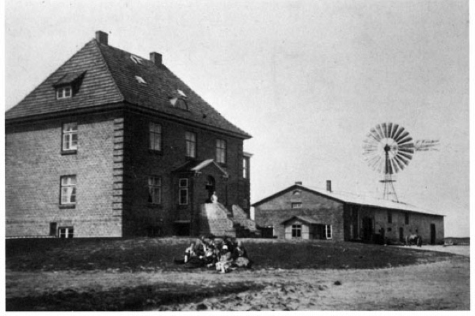 Luisenhof auf Trischen, erbaut im Jahr 1925 - Foto: NABU-Archiv